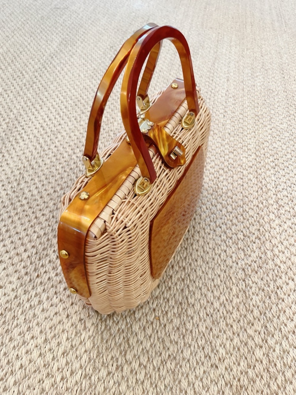 Vintage Lucite & Wicker Handbag Purse Clam Shell Open - quiet luxury - 1950s - Picture 4 of 13